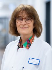 Prof. Dr. med. Helga Bernhard